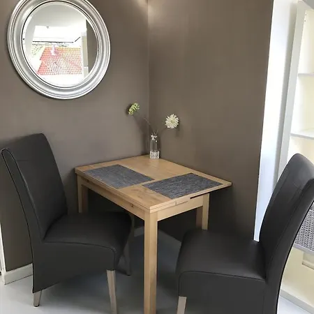 Corper 3* זנדוורט