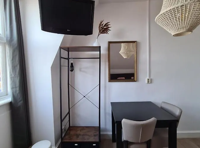 Corper Πανσιόν